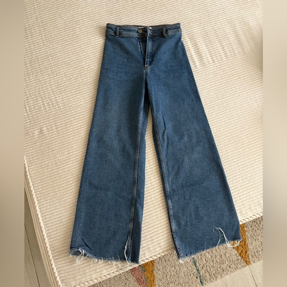 Wide-Leg Blue Jeans
